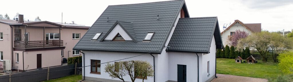 Dom w spokojnej i cichej zielonej okolicy