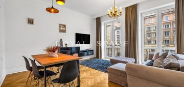 Eleganckie mieszkanie z balkonem w kamienicy