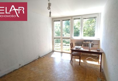 Centrum, borek, niski blok zieleń wokoło