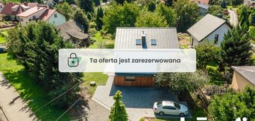 Dom o powierzchni 220m2 na 7 arowej działce