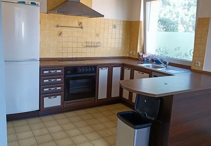 Piętro domu w bocznej uliczce szczawna zdroju