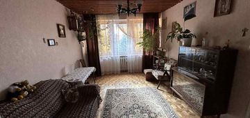 Sprzedam 4-pokojowe mieszkanie w centrum