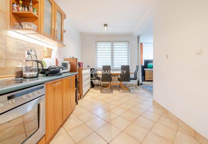 Sprzedam, duża kuchnia, 2-pok z balkonem