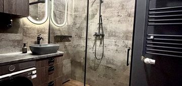 2 pokoje w apartamentowcu z dużym tarasem i widok