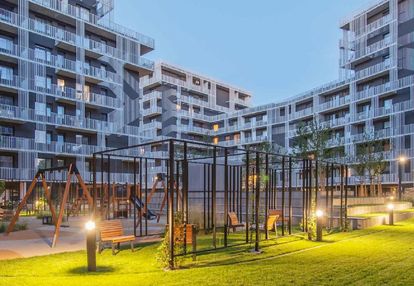 Komfortowy apartament z przestronnym tarasem, wola