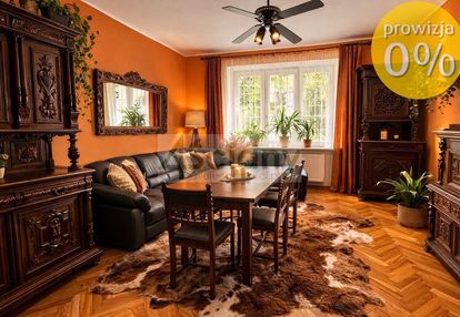 Klimatyczny apartament na powiślu