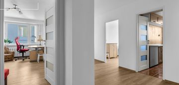 4 osobne pokoje/osobna kuchnia/metro 10min/nabiuro