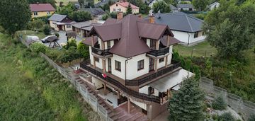 Dom (202m2)na wzgórzu z widokiem na rzekę- zakrzów