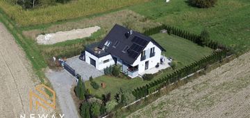 Energooszczędny wolnostojący dom gotowy do wejścia