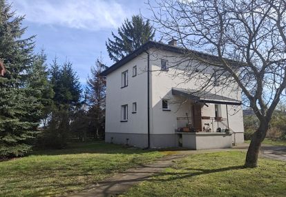 Dom o pow: ok. 200 m² z 3 działkami po 1600m²