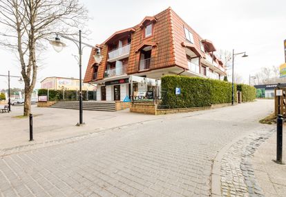 Blisko plaży z windą i parkingiem