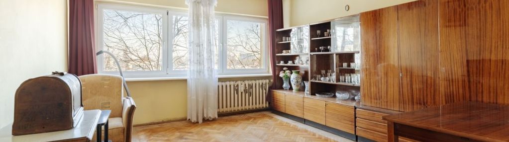 Włochy | al. krakowska | 3 pokoje | potencjał