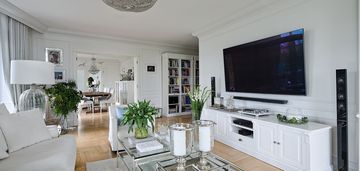 Luksusowy apartament obok placu trzech krzyży