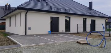 15 min. do wrocławia/ogród/2 miejsca postojowe
