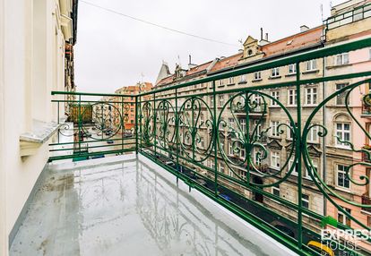60m2 w pięknie odnowionej kamienicy na śródmieściu