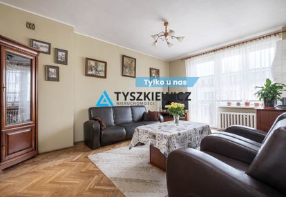 Wszędzie blisko i parking i schron w piwnicy