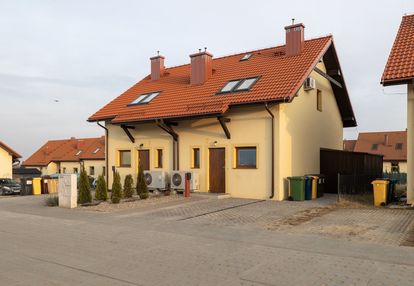 Bliźniak dla rodziny, z dużym ogródkiem