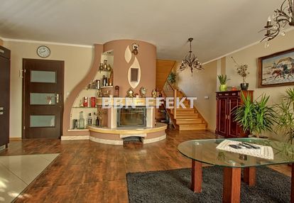 Mikuszowice krakowskie, mieszkanie dwupoziomowe.
