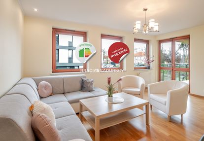 3-pok./bronowice małe/zamykany garaż/ul.głowackieg