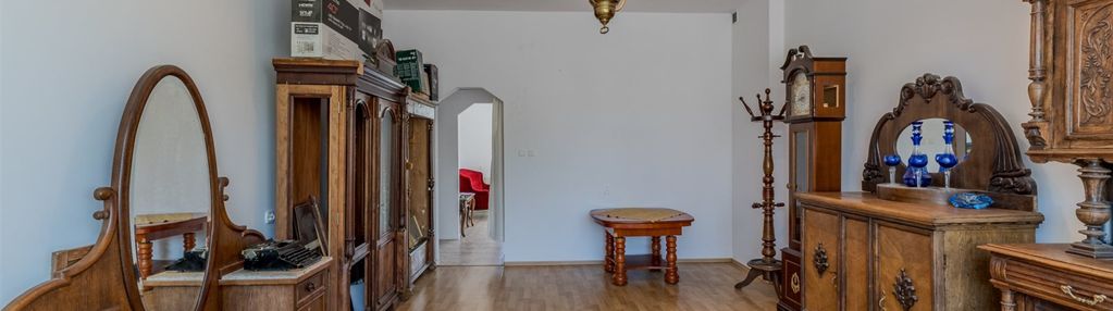 Duży dom z lokalem usługowym. lubawa