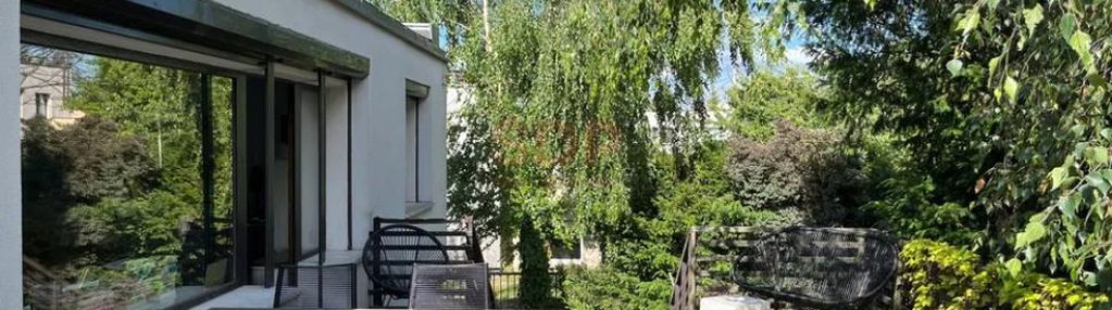 Dom z sauną na zielonych wojszycach