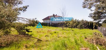 Duża uzbrojona działka koleczkowo