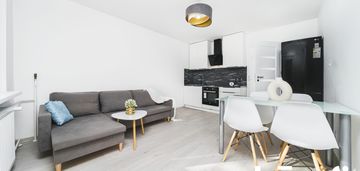 Najlepsza cena za 3 pokoje po remoncie | balkon