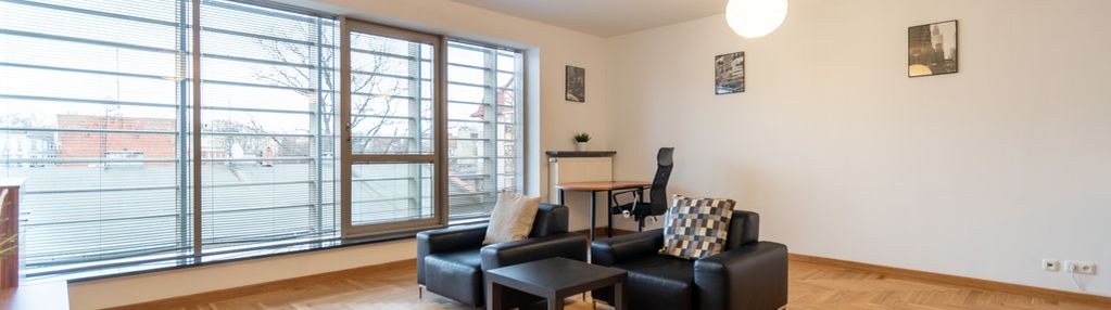 Kawalerka przy karmelickiej 52m2, stare miasto.