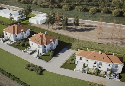 Kameralne osiedle, teren niezalewowy, 2 garaże