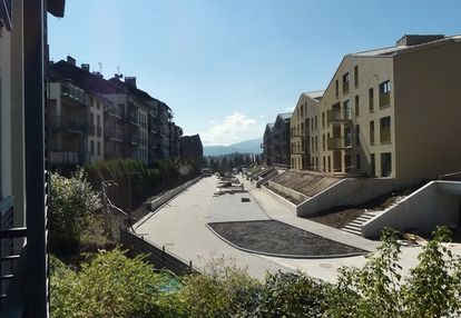 Mieszkanie z garażem, balkonem i widokiem