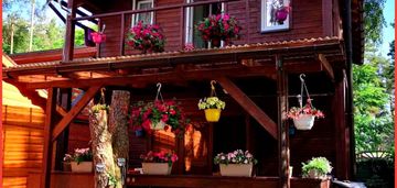 Domek nad jeziorem borówno-skarszewy