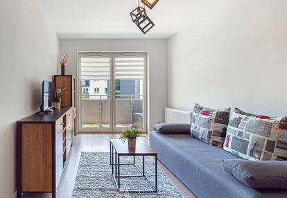 2 pokoje, osobna kuchnia, balkon, ul. vespucciego