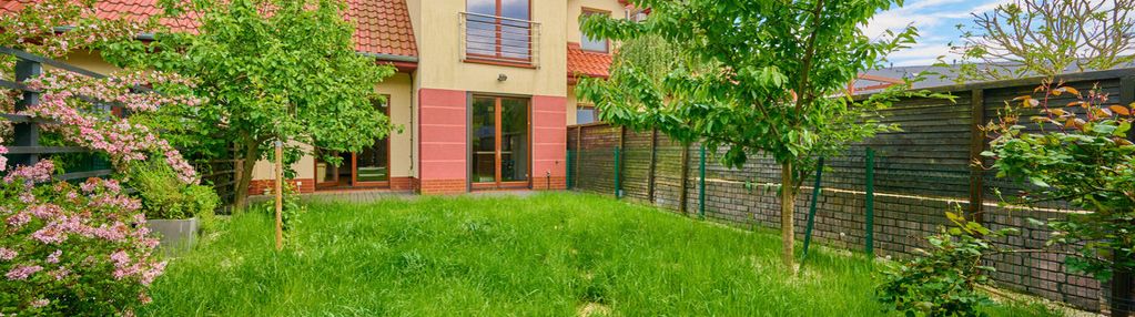Szeregówka z ogródkiem,południe wrocławia-karwiany