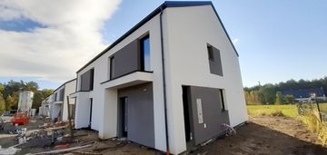 Przestronny bliźniak, 5 pokoi + salon, st. dewel.