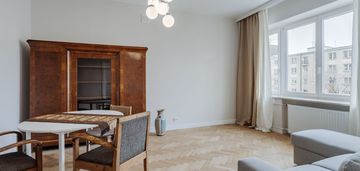 Stary mokotów | wysokie 2,9 m | kamienica | metro