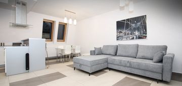 2 mieszkania, 2garaze, balkon, 2p, 175,50m2