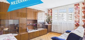 3 pokoje, osobna kuchnia, 1 piętro, balkon