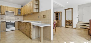 Wolnostojący dom z dużym potencjałem