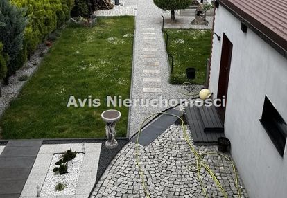 Ciekawy bliźniak przy wylocie na wrocław