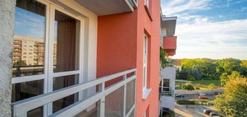 Z tarasem i oddzielną kuchnią 2 pokojowe popowice
