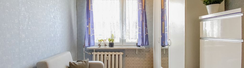 Niski blok, duży balkon, świetna lokalizacja