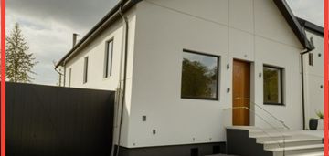 Do wynajęcia budynek do własnej adaptacji, święta
