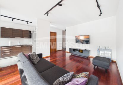 Wilanów | 3 pokoje | 2 miejsca garażowe | balkon