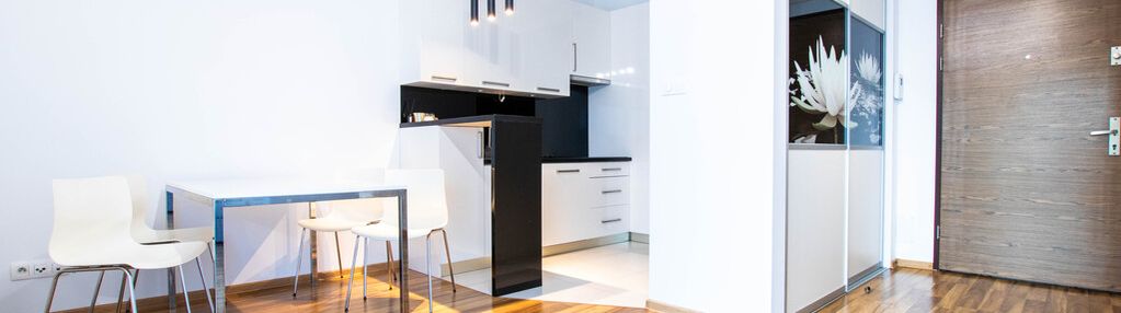 Centrum | stare miasto | rakowicka | kawalerka | balkon | 35m2 | eng