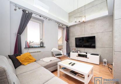 Trzystronne 84m w centrum żabińca
