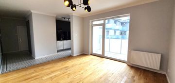 Elegancki apartament 2 pokoje, balkon, komórka