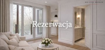 Wikana residence-duży balkon i piękny widok.