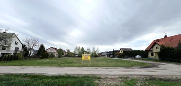 Kształtna działka budowlana w kurowicach kość.