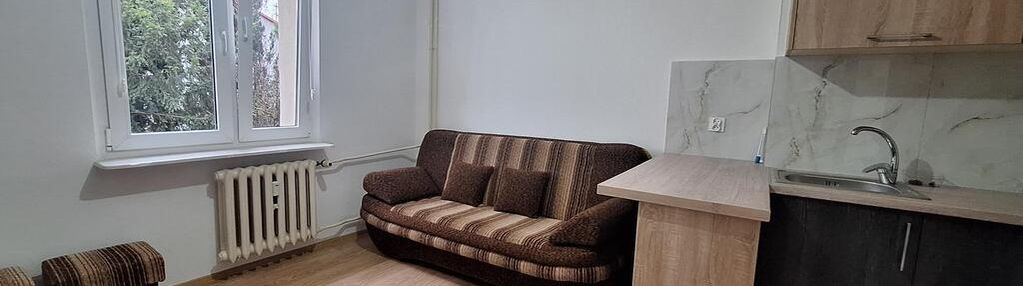 Niewielka kawalerka na parterze po remoncie