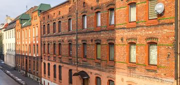 Kamienica na sprzedaż w piekarach śl. | centrum